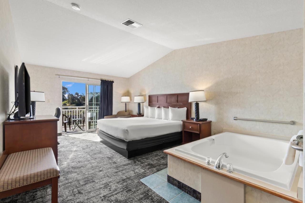 Beach House Inn Fort Bragg Bagian luar foto