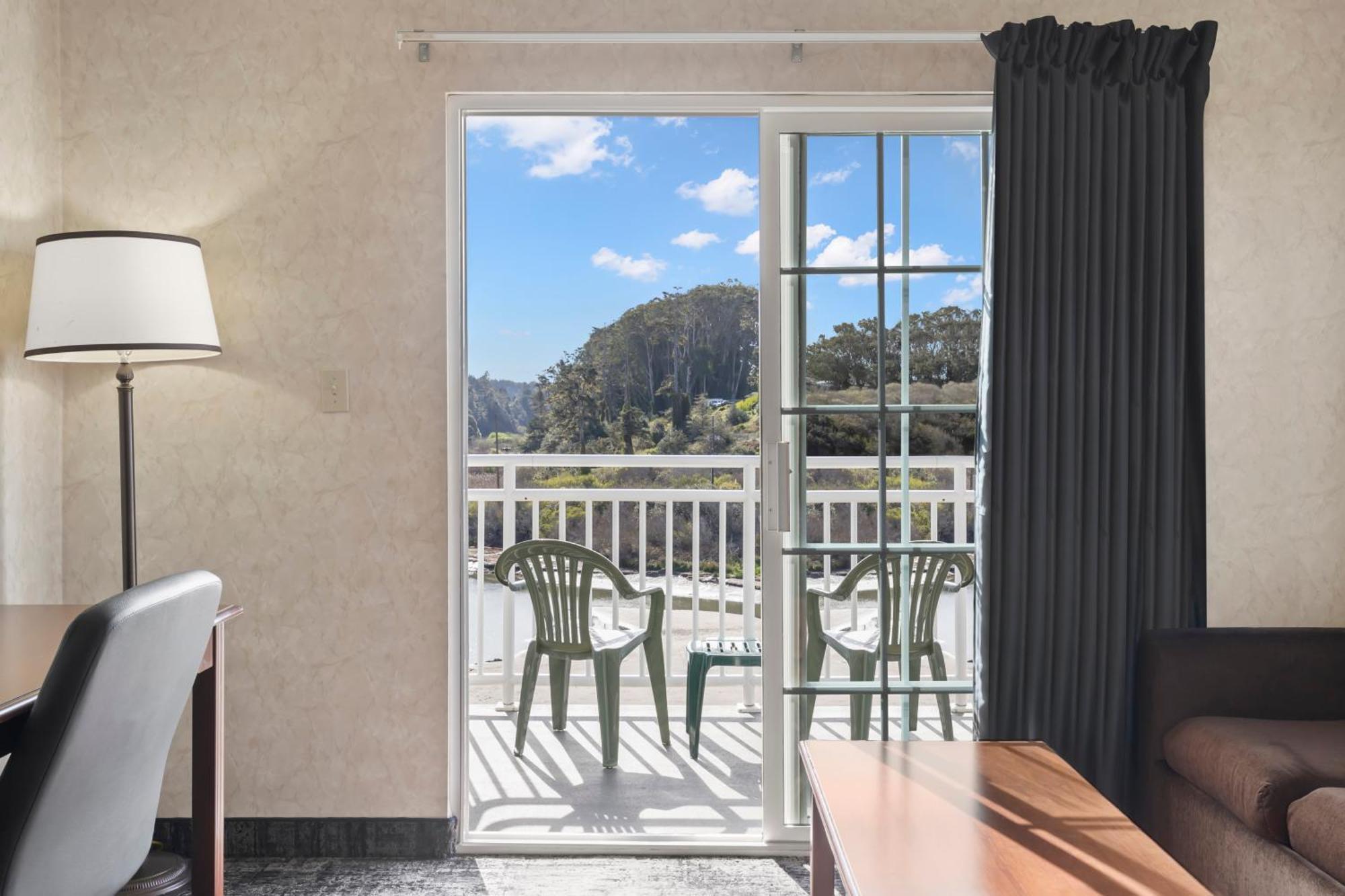 Beach House Inn Fort Bragg Bagian luar foto
