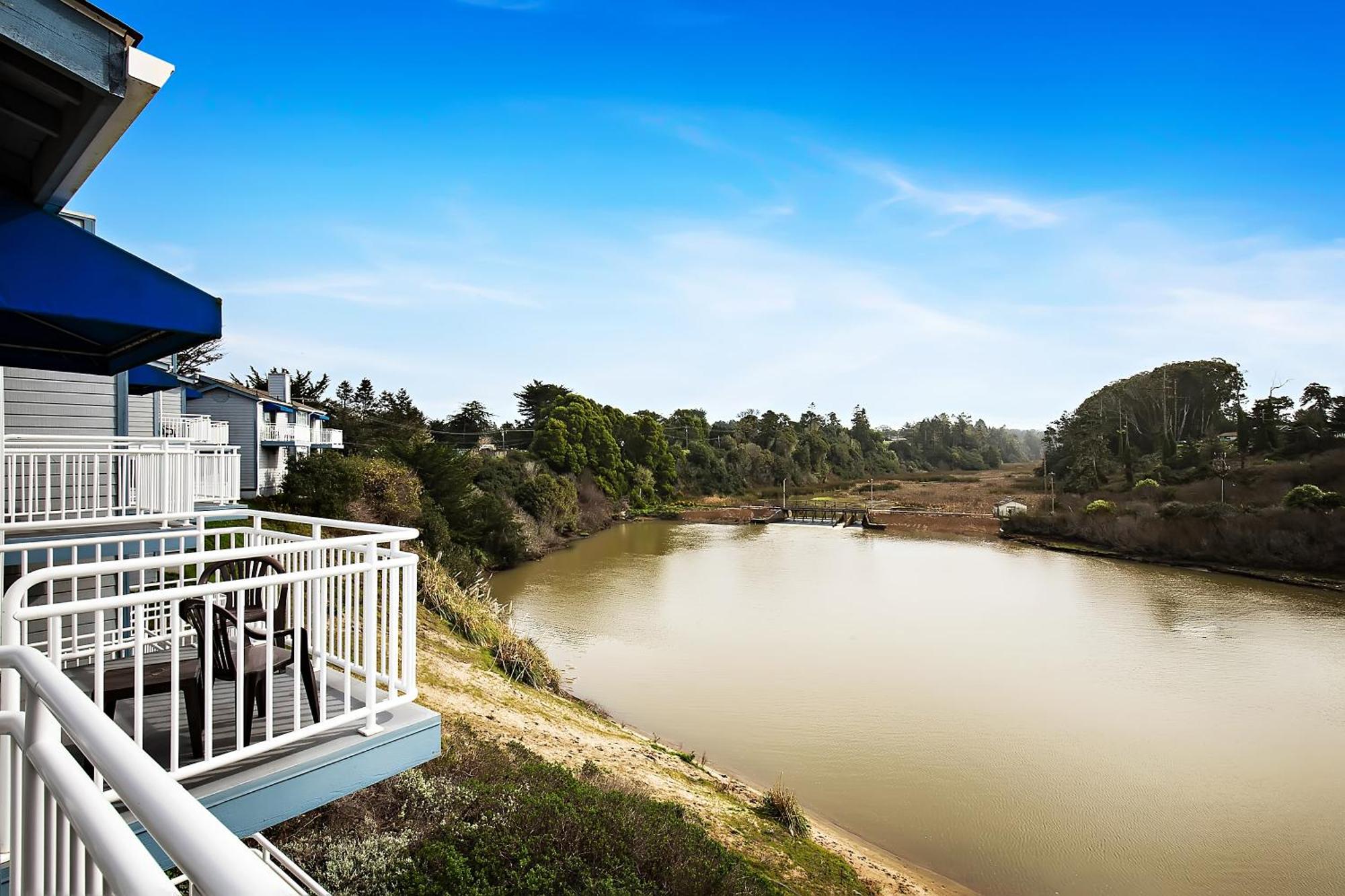 Beach House Inn Fort Bragg Bagian luar foto