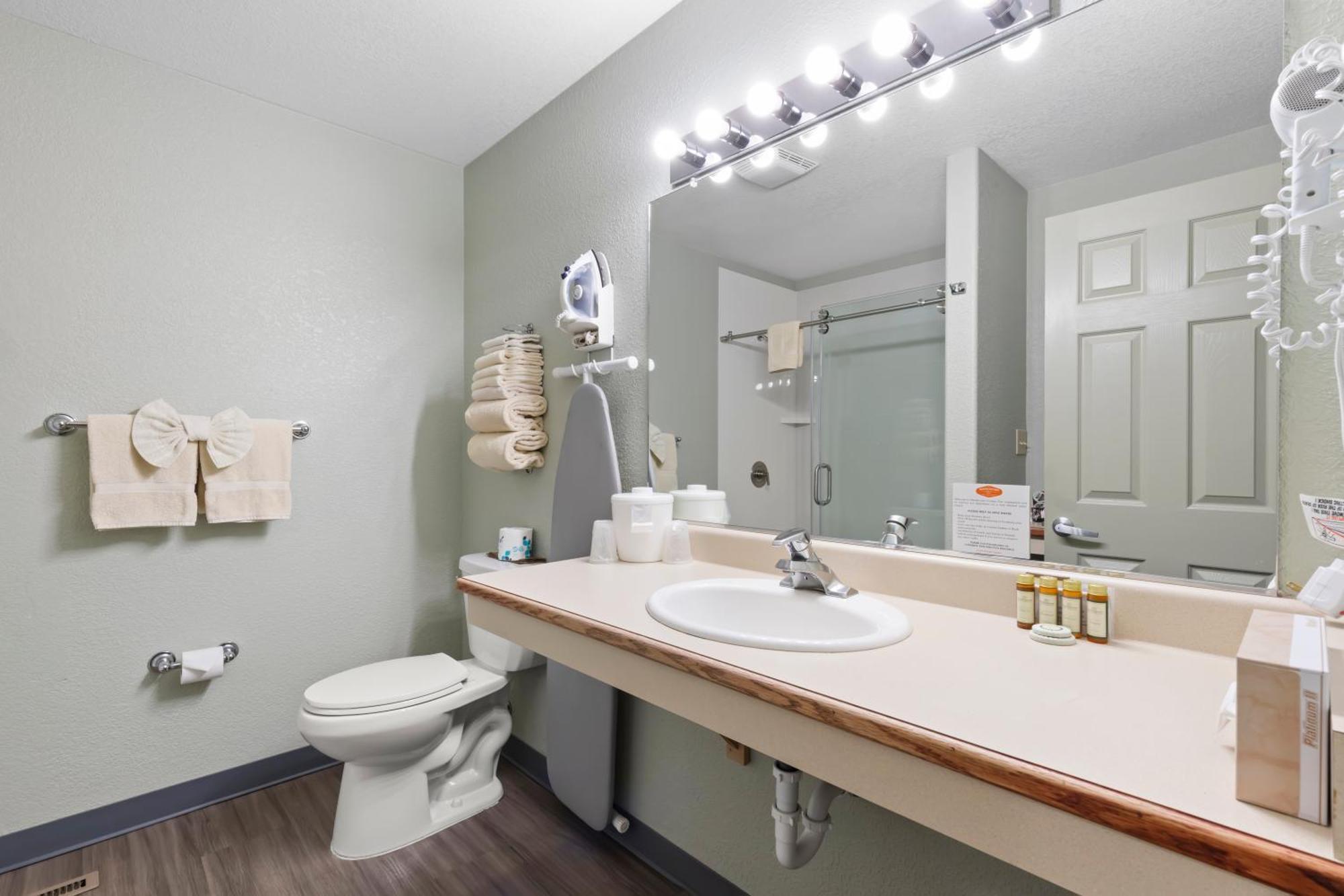 Beach House Inn Fort Bragg Ruang foto