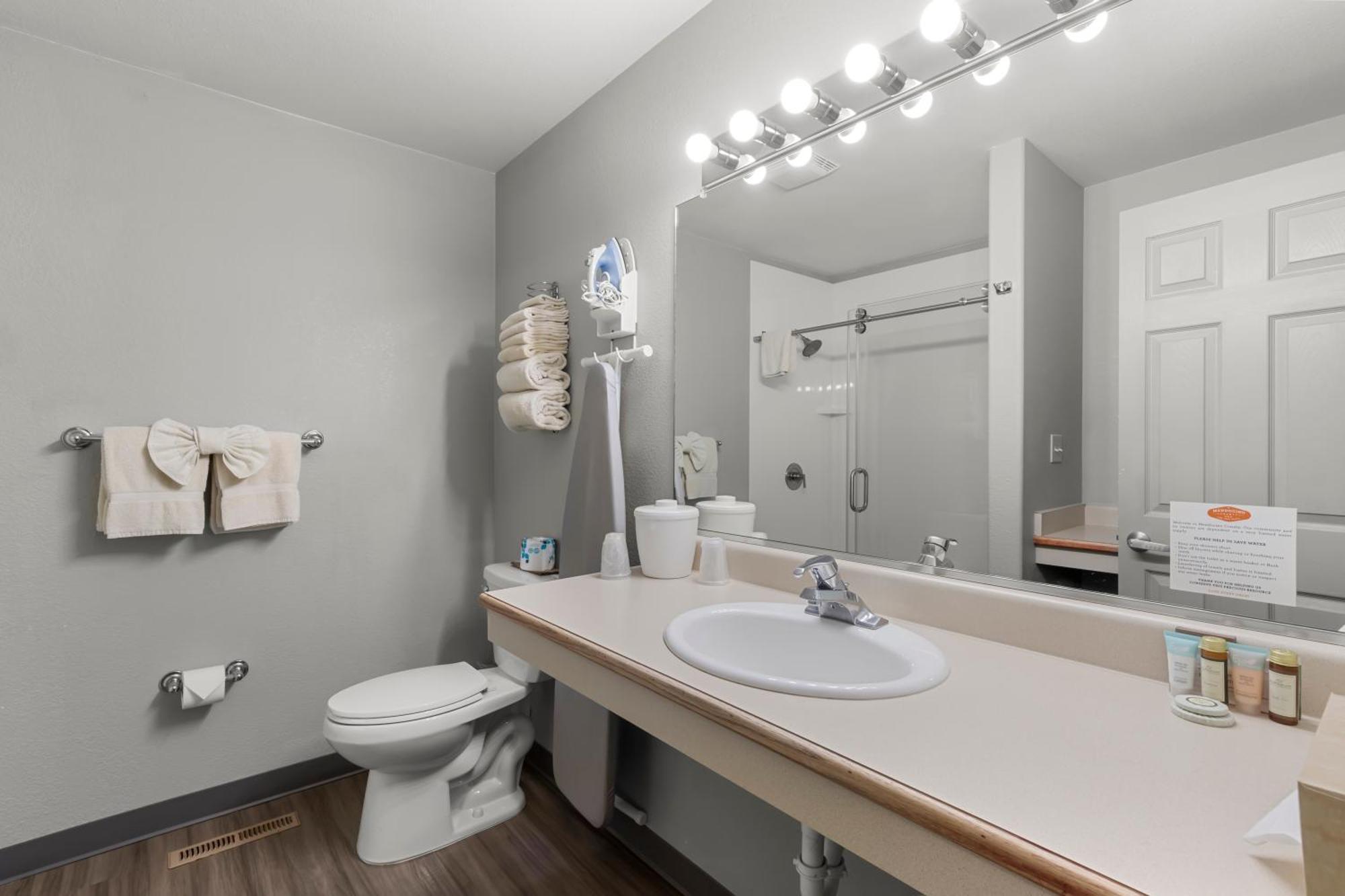 Beach House Inn Fort Bragg Ruang foto